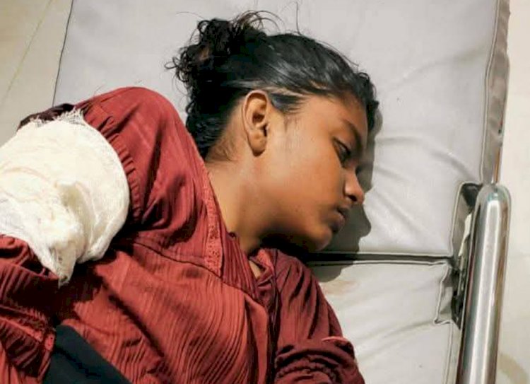 রাজশাহীতে এসএসসি পরীক্ষার্থীকে ছুরিকাঘাত যুবক গ্রেফতার