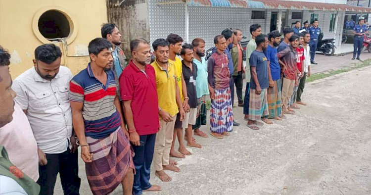 বুড়িচংয়ে মহাসড়কে পুলিশের গাড়ি ভাঙচুর: অভিযানে গ্রেপ্তার ১৯