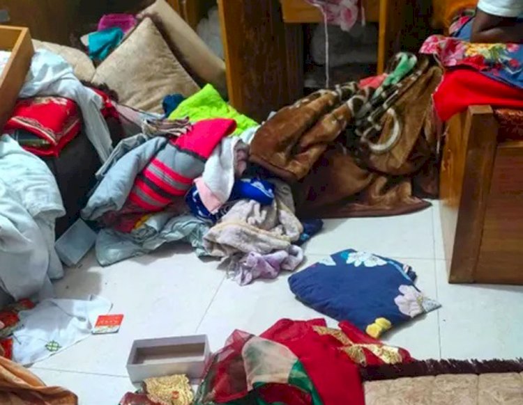 নরসিংদীর মাধবদীতে ৩ বাড়িতে দুর্ধর্ষ ডাকাতি  হামলায় ৩ জন আহত