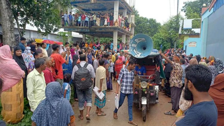 নওগাঁ সমতা ও নেসডো এনজিওর উচ্চ মুনাফা পরিশোধ না করার অভিযোগে    মানববন্ধন, আমানত ফেরতের দাবি