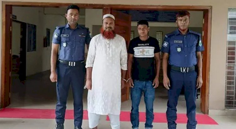 নওগাঁর মহাদেবপুরে ওলামা লীগের সভাপতি আশেক এলাহী,প্রতারণা মামলায় গ্রেফতার