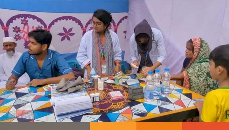 সিরাজগঞ্জে মানবিক ফাউন্ডেশনের উদ্যোগে ফ্রি মেডিকেল ক্যাম্প