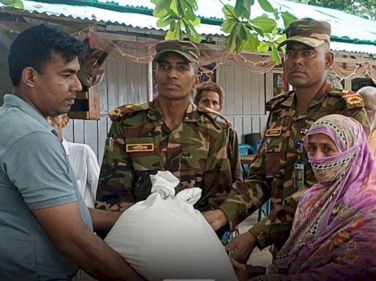 বন্যায় ক্ষতিগ্রস্ত মানুষের পাশে সেনাবাহিনীর লংগদু জোন; ত্রাণ পেল ৪০ পাহাড়ি-বাঙালি পরিবার