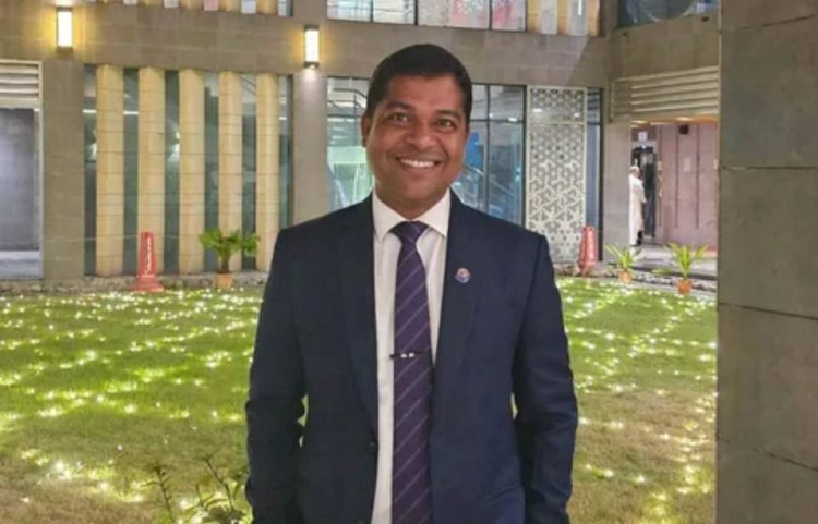 জুলাই গণঅভ্যুত্থান দিবসে গণঅভ্যুত্থানের সকল বীর শহীদদের প্রতি বিনম্র শ্রদ্ধা জানিয়েছেন বিএনপির  শ্রম বিষয়ক সম্পাদক সোহেল আহম্মদ