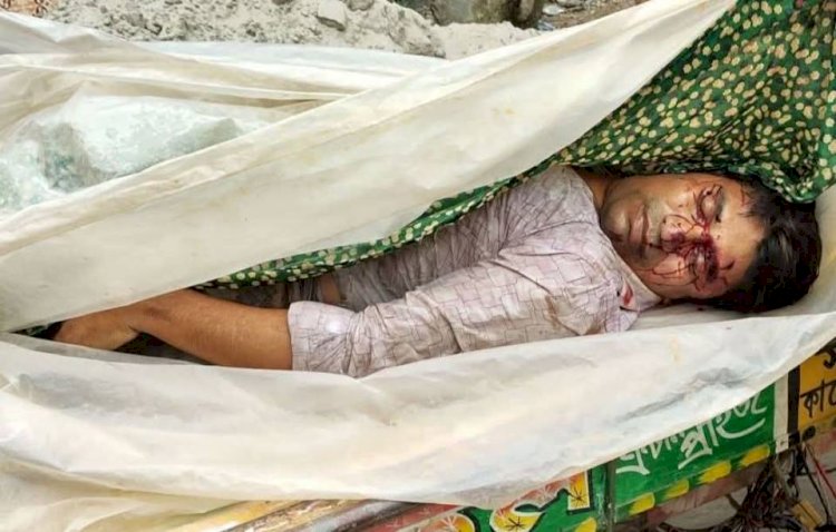 নওগাঁর মান্দায় ট্রাক-মোটরসাইকেল সংঘর্ষে ওষুধ ব্যবসায়ী শাহজাহান আলী   নিহত