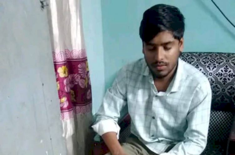 ব্রাহ্মণপাড়ায় 'ভুল চিকিৎসায়' স্কুলছাত্রের পায়ে পচন, ডাক্তারের বিরুদ্ধে থানায় অভিযোগ