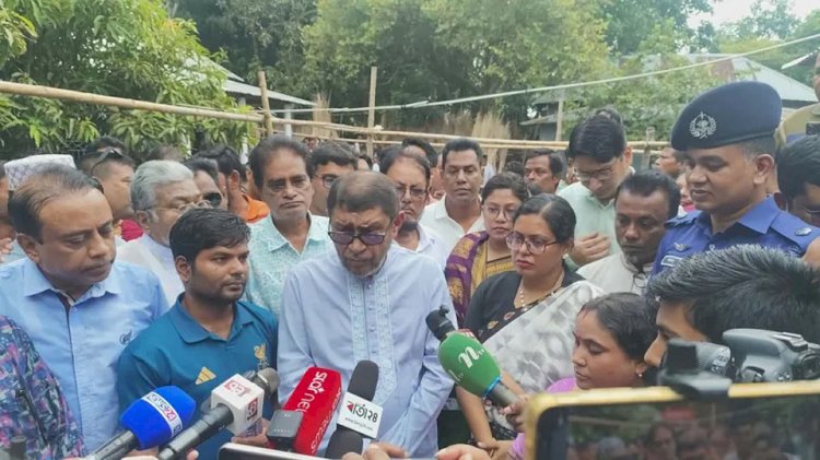 ডাক্তারের অবহেলায় সিজারিয়ান রোগীর মৃত্যু  কনিকার বাড়ীতে স্বাস্থ্য মন্ত্রী সাখাওয়াত হোসেনের পরিদর্শন