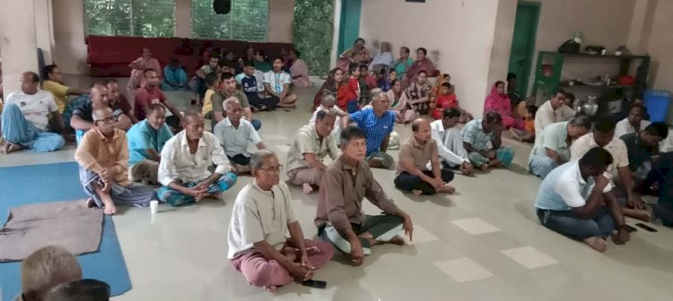 আলোচিত রিয়া বড়ুয়ার মৃত্যু রহস্য উদঘাটনে আবুরখীল নন্দনকানন স্থানীয়দের সভা অনুষ্ঠিত