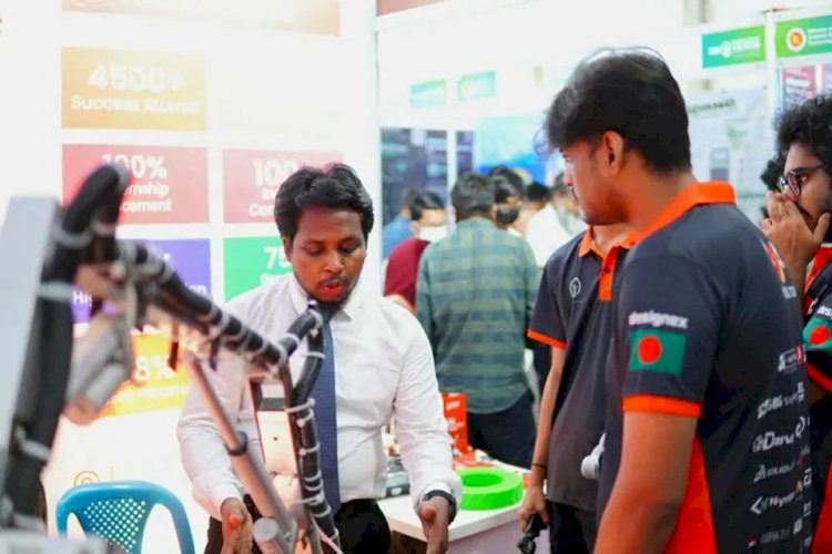 দুর্যোগ মোকাবিলায় নতুন রোবট আবিস্কার করলো ড্যাফোডিল পলিটেকনিক