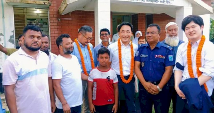 নরসিংদীর শিবপুরে কমিউনিটি ক্লিনিক পরিদর্শনে জাপান প্রতিনিধি দল