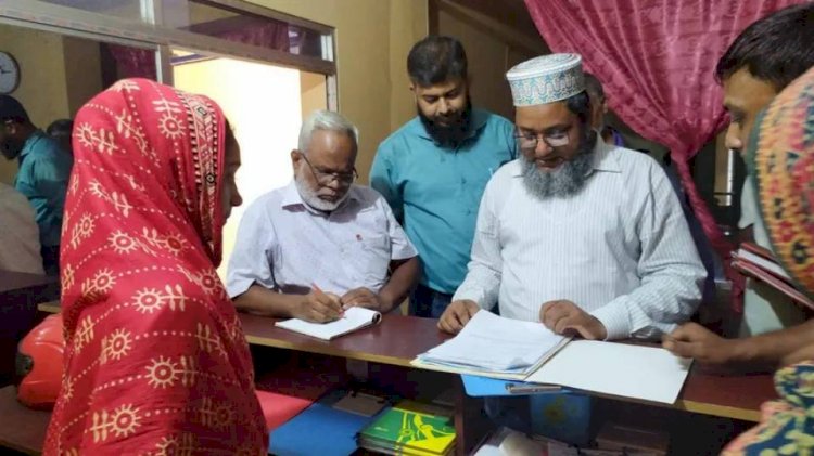 নওগাঁর মহাদেবপুরে মদিনা ক্লিনিকে ভুল চিকিৎসায় এক গৃহবধূর মৃত্যু: ক্লিনিকে সিলগালা