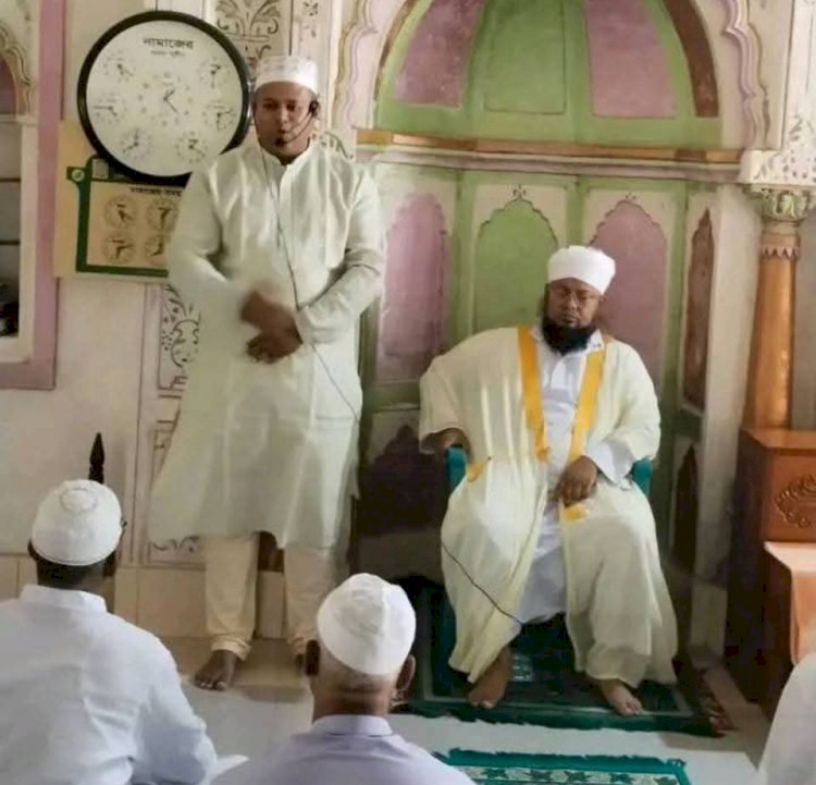 ঈশ্বরগঞ্জ বড় জামে মসজিদে ঈশ্বরগঞ্জ থানার  ভারপ্রাপ্ত কর্মকর্তা  মতবিনিময়, অনলাইন জুয়াসহ বিভিন্ন বিষয়ে সচেতন থাকার আহ্বান