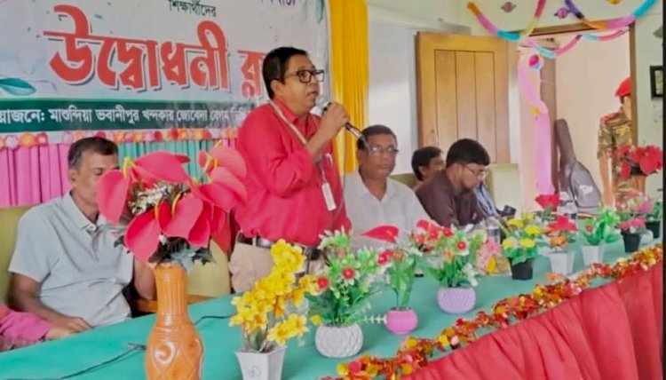পাবনার বেড়া জোবেদা বেগম ডিগ্রি কলেজে একাদশ শ্রেণির ক্লাস উদ্বোধন ও নবীনবরণ