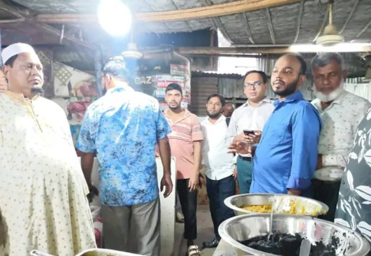 বুড়িচংয়ের কংশনগর বাজারে অস্বাস্থ্যকর পরিবেশে খাবার তৈরি