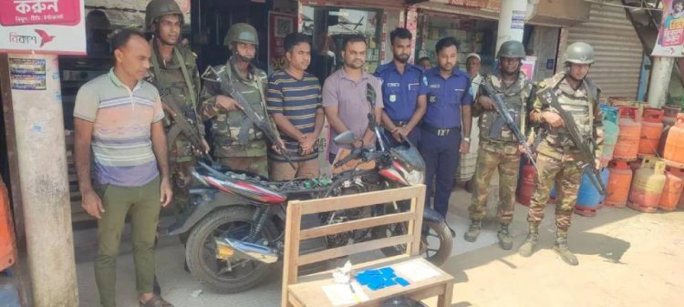 বাইশারীতে সেনাবাহিনী-পুলিশের যৌথ অভিযান, ২ হাজার পিস ইয়াবা ও মোটরসাইকে জব্দ!